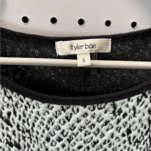 Snake Print Dress with 3/4 Sleeves - Picture 6 of 9